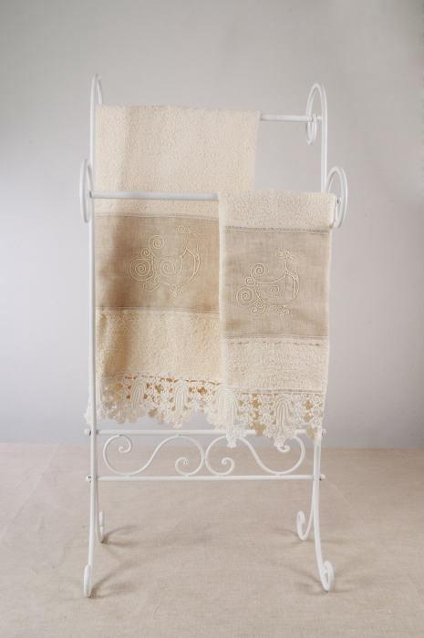 Art-5 set asciugamani spugna e lino con pizzo pavoncella panna