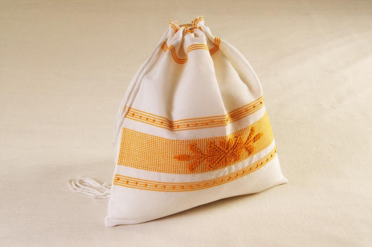 Art-10 sacco porta oggetti misto lino pistoccu giallo oro