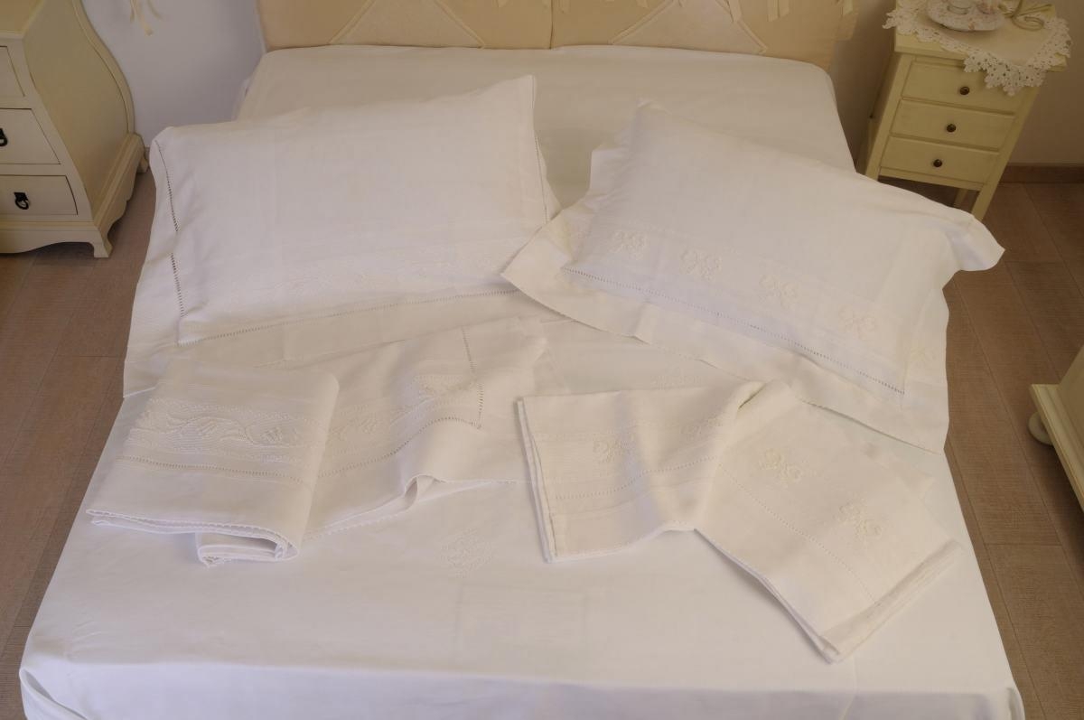 Art-4 lenzuolo con federe matrimoniale misto lino fiocchi